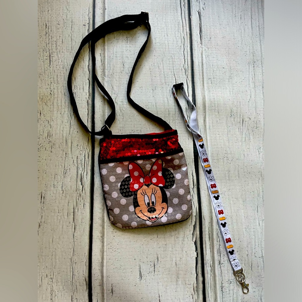 Minnie Mouse sequined purse and lanyard